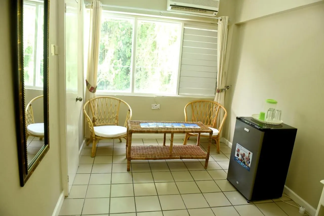 Hotel Pineapplesuites Ocho Rios